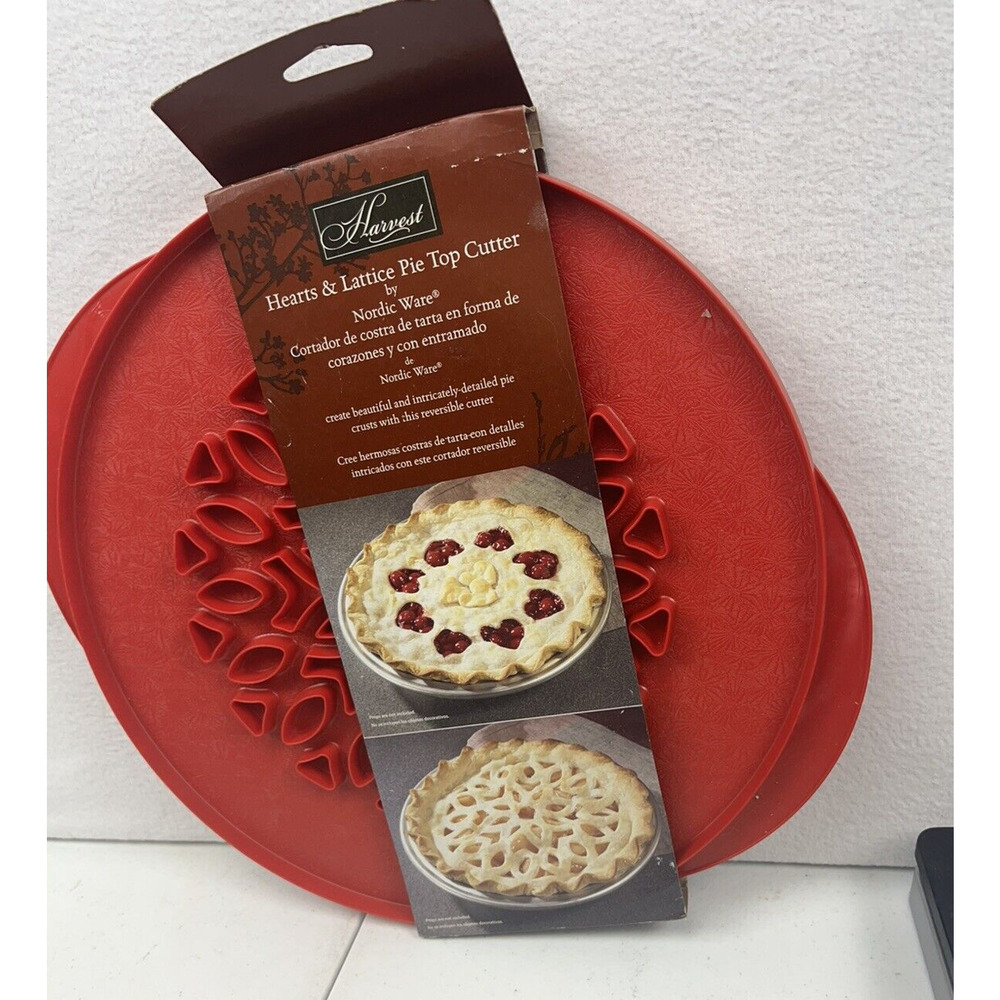 Nordic Ware Reversible Lattice & Hearts Pie‎ Top Cutter 12”